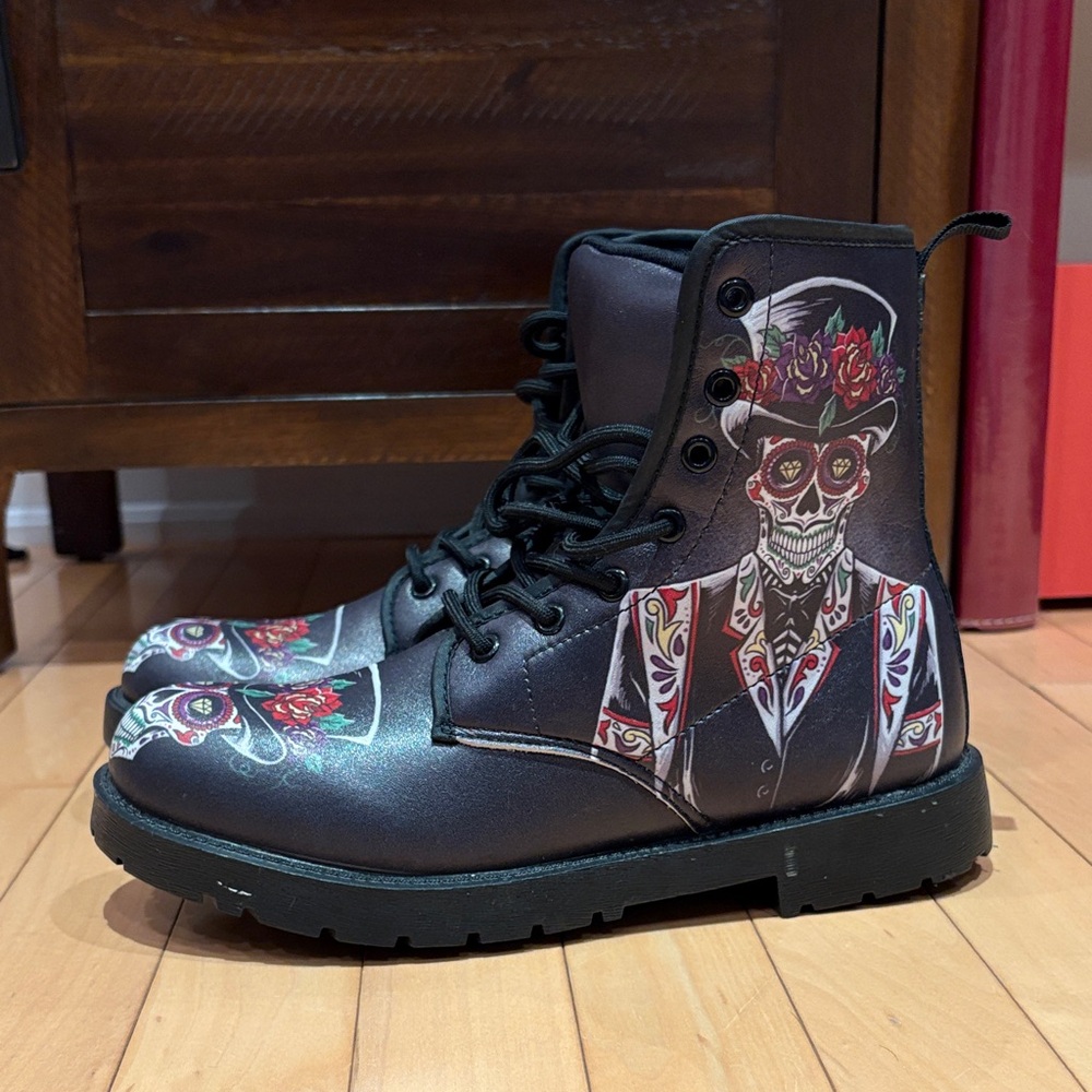 Ladies sugar skull combat boots